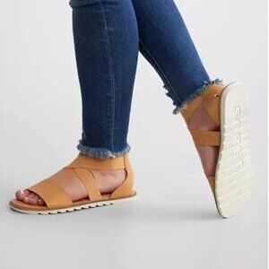 Sorel Women's Ella II Sandals in Honest Beige and Chalk Size US 7.5